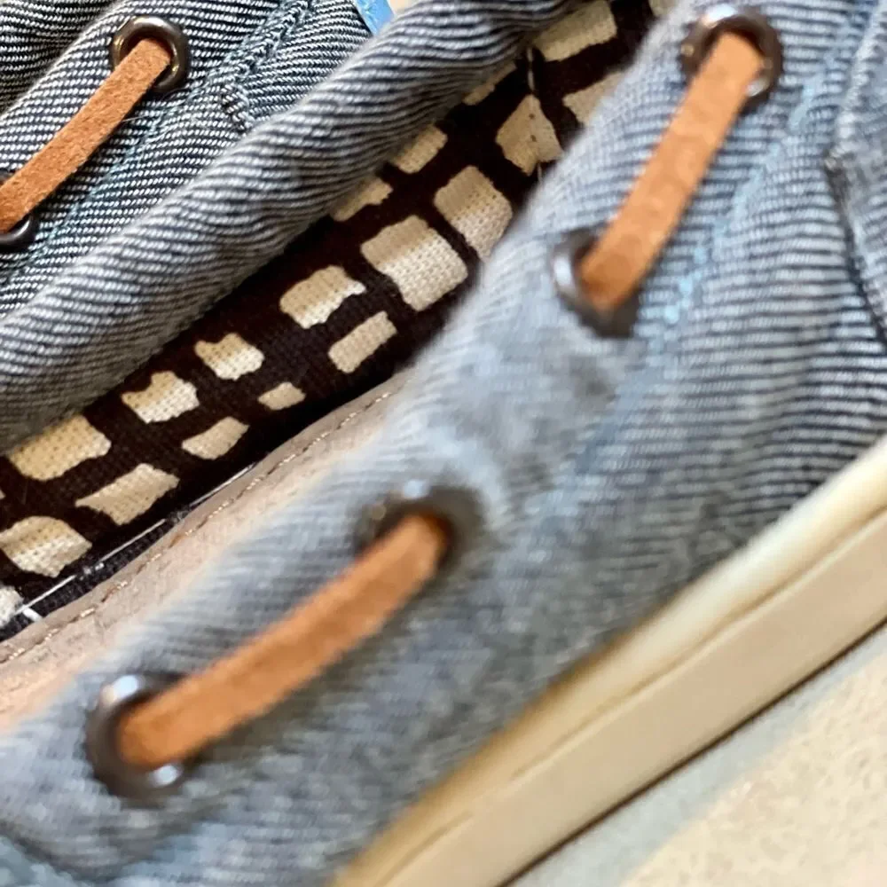 TOMS Denim Bimini Chambray Kids- Size 12.5